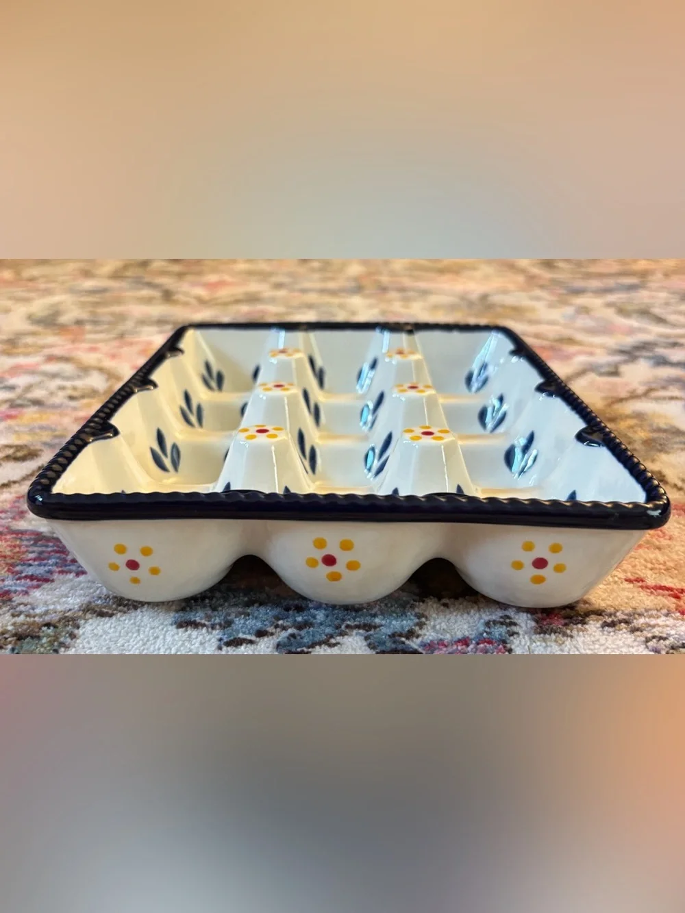 Temp-tations by Tara Ceramic Egg Tray